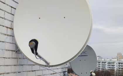 Минск В. Хорунжей крыша 9этажного дома Итальянские каналы без абонплаты со всеми разрешениями на установку.